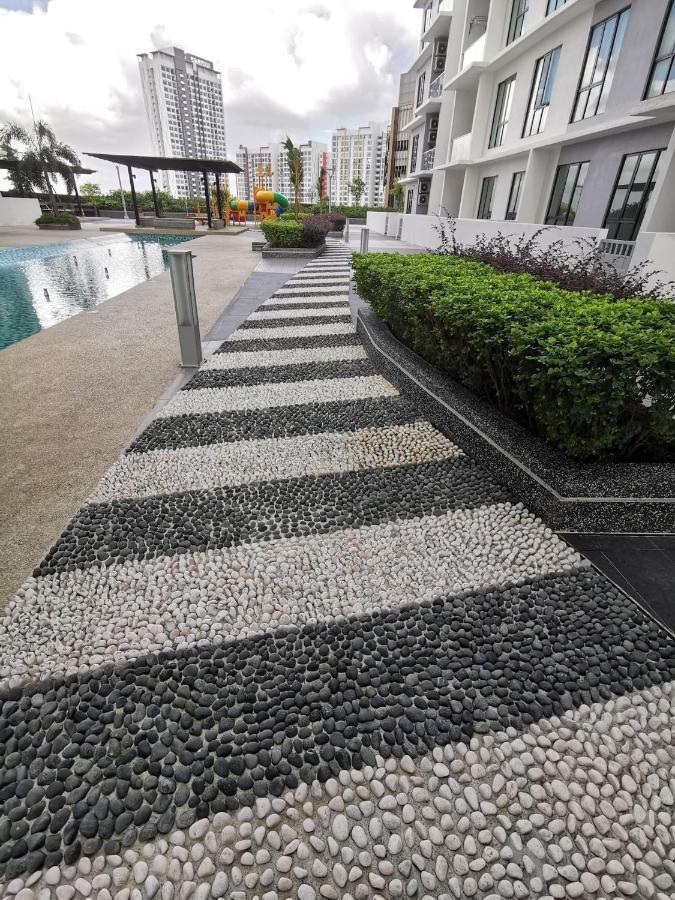 B2510 Paradigm Mall 2Br 6Pax Wifi Tvbox Netflix! Prime Area The Platino By Stay Johor Bahru Exterior photo